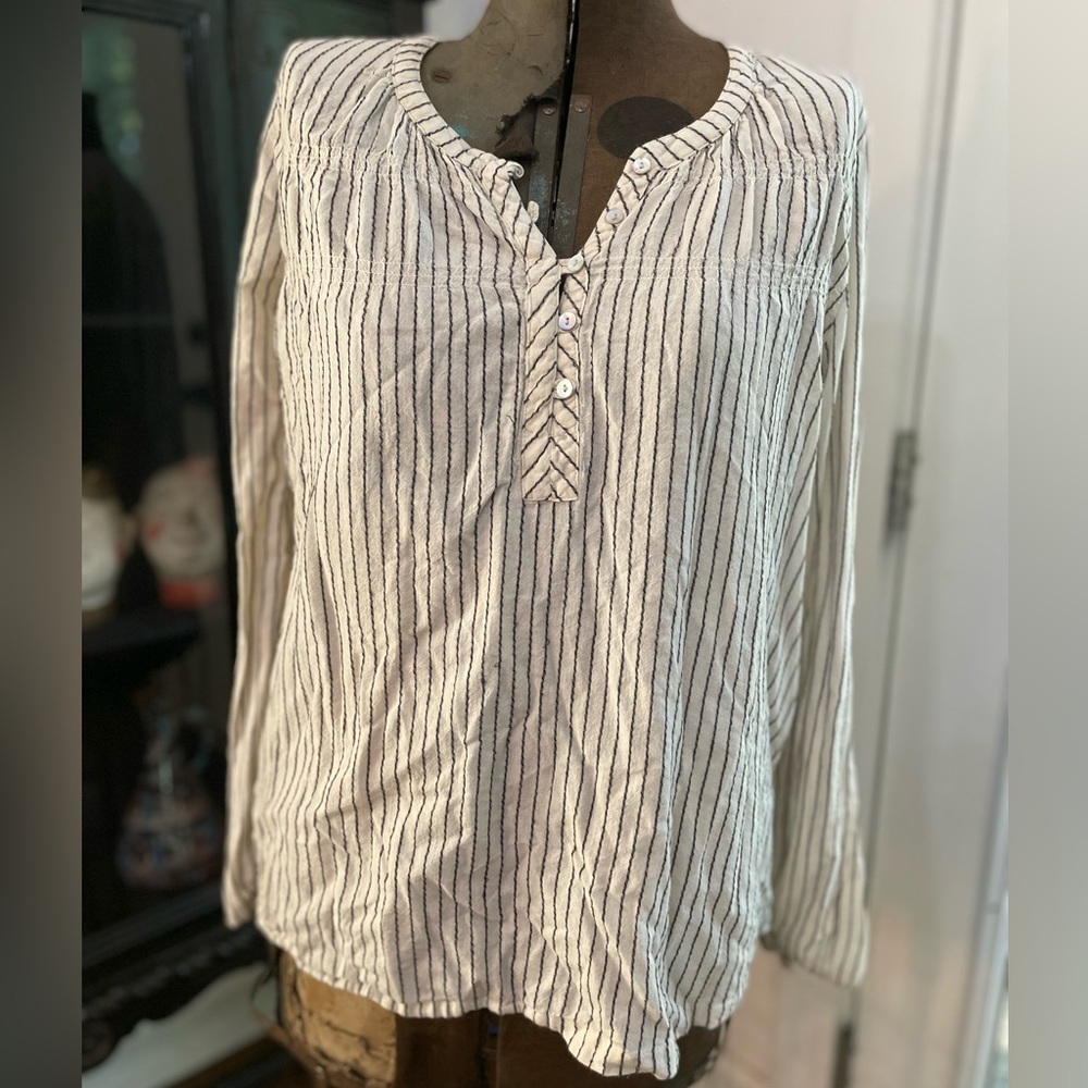 Sundance long sleeve, pin stripe blouse